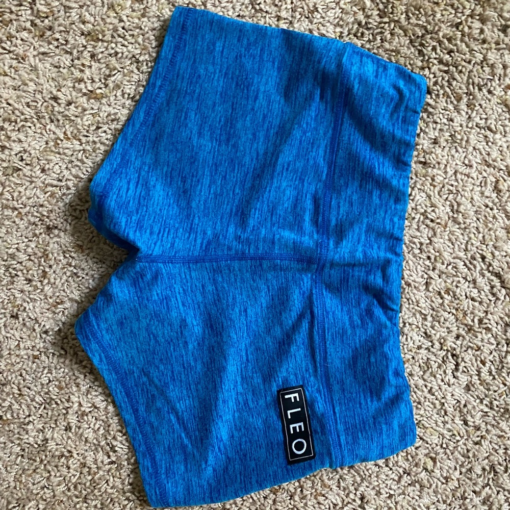 Fleo blue shorts size medium
